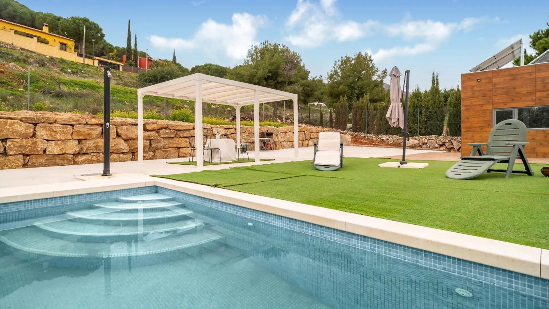 Awesome Home In Pinos De Alhaurin Alhaurin de la Torre